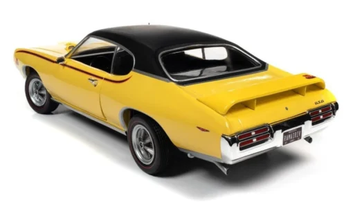 Auto World 1/18 1969 Pontiac GTO Judge -Best Toy Discount Store AMM1252 2